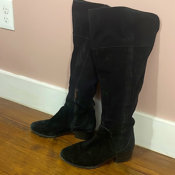 VINCE CAMUTO otk suede boots sz 9 - Picture 1 of 5